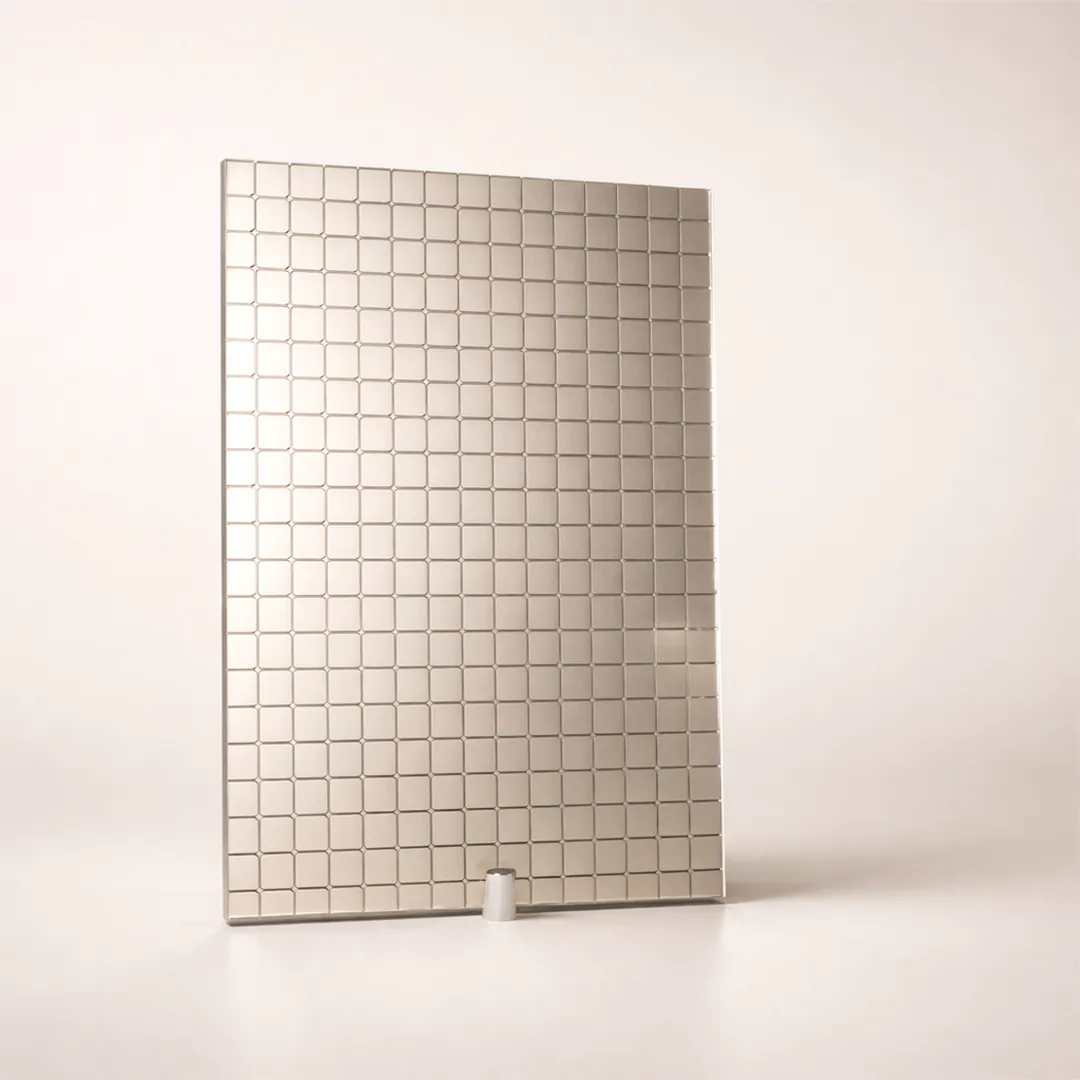 Фото зеркало с рисунком модель Каре цвет серебро