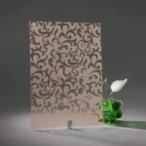 Фото стекло узорчатое модель кармен цвет бронзовое