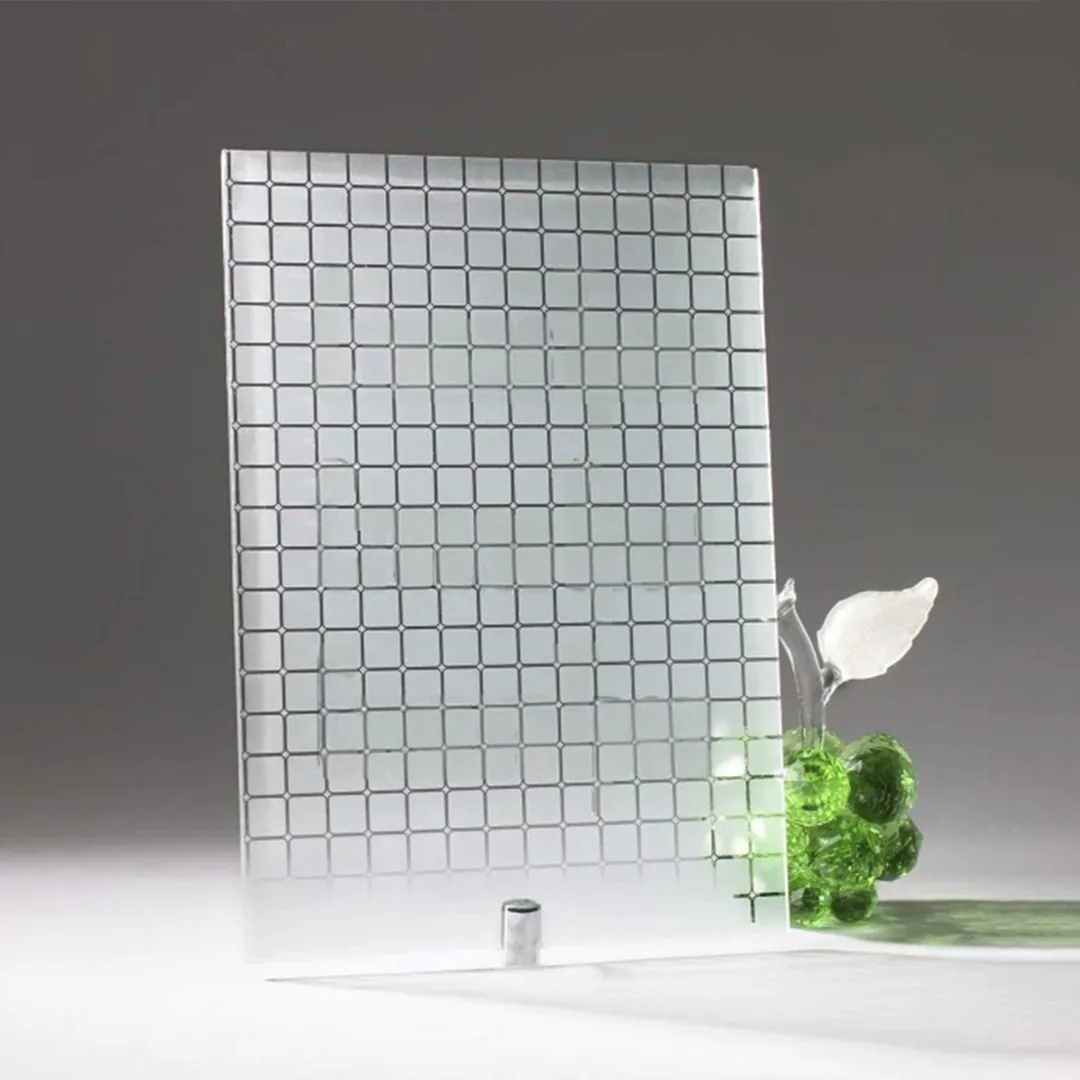 Стекло декоративное матовое модель Квадрат бесцветное